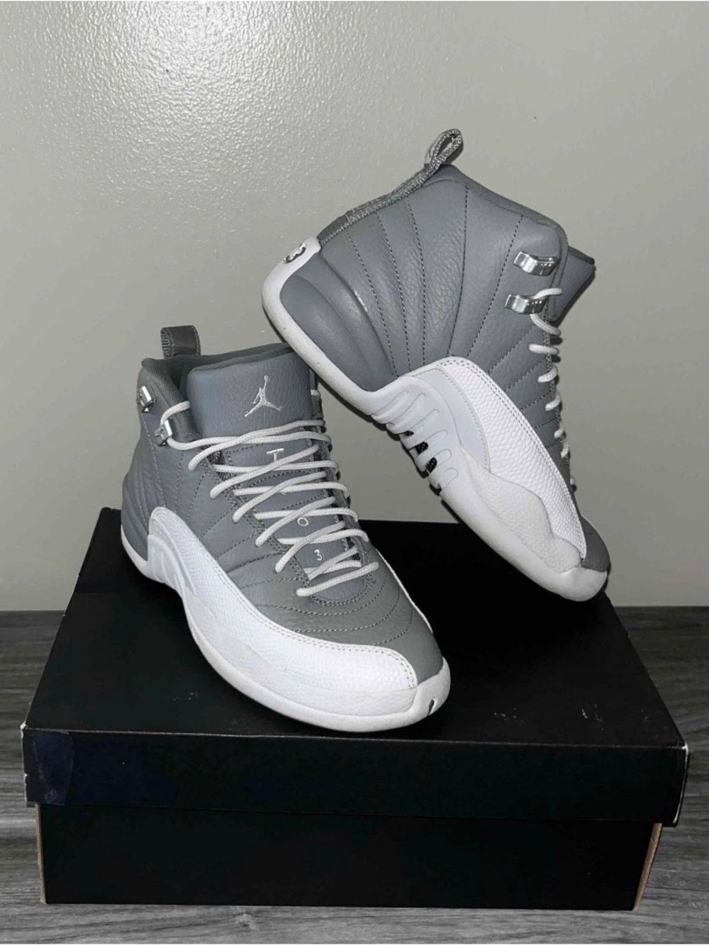 Air Jordan 12 Retro GS ‘Stealth’ 🩶🤍